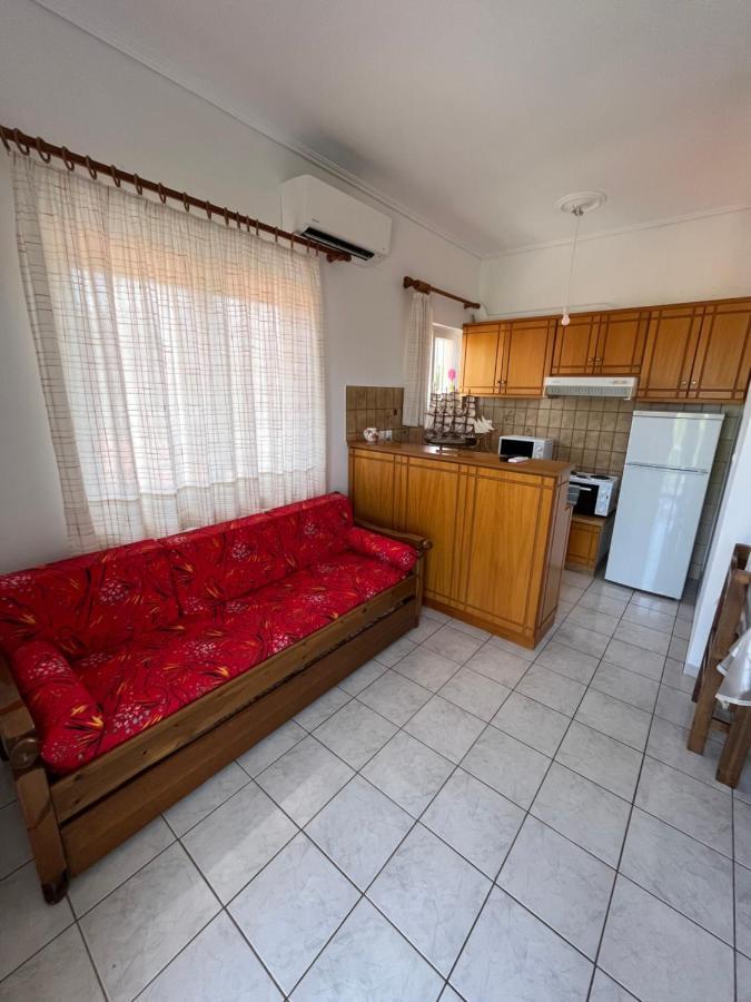 Koulouras Holiday Apartments Nikolaiika Bagian luar foto